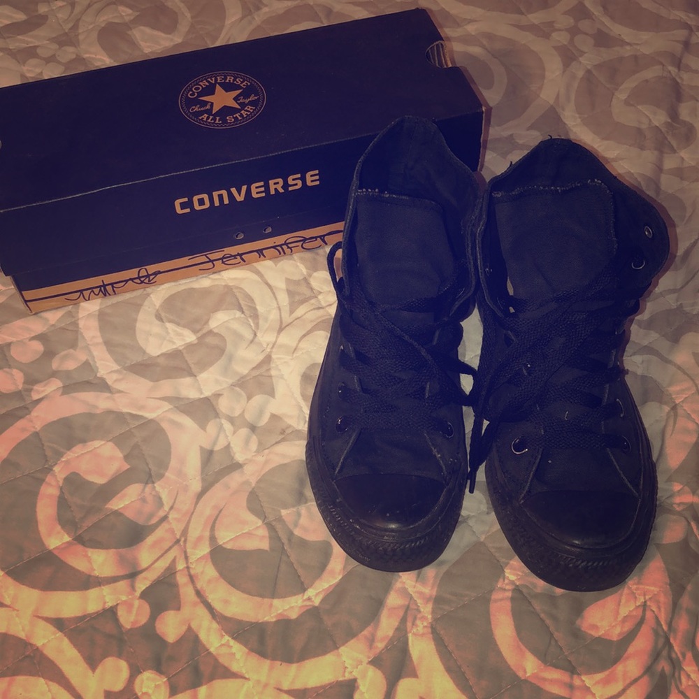 Black converse